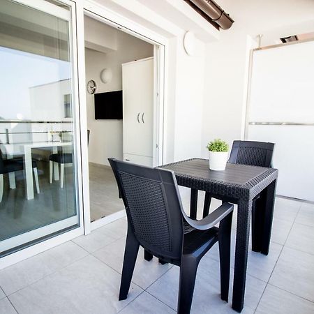 Colic Apartment Njivice Exterior photo