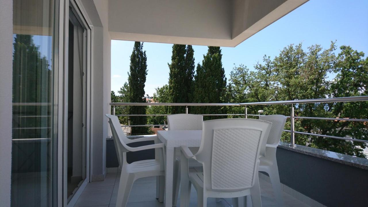 Colic Apartment Njivice Exterior photo